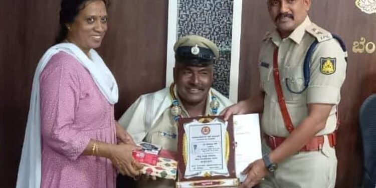 ನಿವೃತ್ತ ಎಎಸ್ಐ ದೇವರಾಜ್ ಅವರಿಗೆ ಎಸ್ಪಿ ಬಿಳ್ಕೊಡಿಗೆ