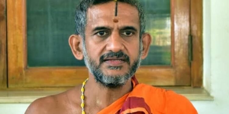 ಮತಾಂತರ, ಗೋಹತ್ಯೆ ನಿಷೇಧ ಕಾಯ್ದೆ ಹಿಂಪಡೆಯುವ ದುಸ್ಸಾಹಸ ಬೇಡ; ಕಾಂಗ್ರೆಸ್ ಸರ್ಕಾರಕ್ಕೆ ಪೇಜಾವರ ಶ್ರೀ ಎಚ್ಚರಿಕೆ