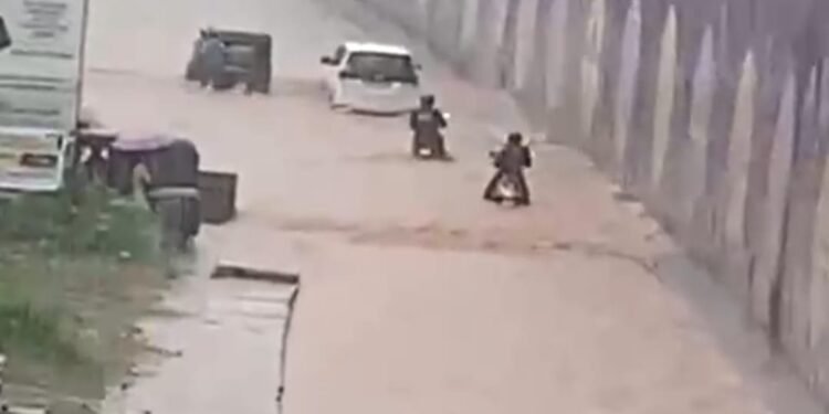 ಕರಾವಳಿ ಮಲೆನಾಡಿನಲ್ಲಿ ಮಳೆ ಆರ್ಭಟ; ಶಾಲಾ ಕಾಲೇಜುಗಳಿಗೆ ರಜೆ ವಿಸ್ತರಣೆ