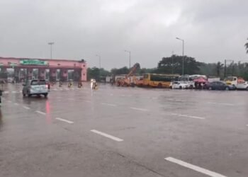 ಕರಾವಳಿ ಮಲೆನಾಡಿನಲ್ಲಿ ಮಳೆ ಆರ್ಭಟ; ಶಾಲಾ ಕಾಲೇಜುಗಳಿಗೆ ರಜೆ ವಿಸ್ತರಣೆ