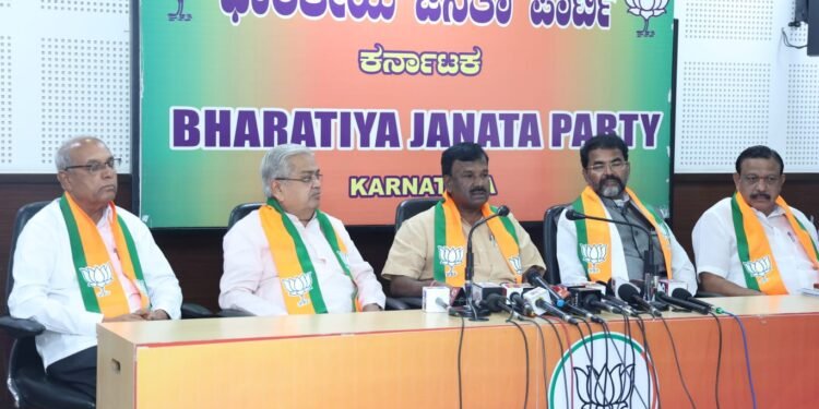 ಒಳ ಮೀಸಲಾತಿ, ಕಾಂತರಾಜು ಆಯೋಗದ ವರದಿ ಜಾರಿ ಮೂಲಕ ಸಿಎಂ ಬದ್ಧತೆ ಪ್ರದರ್ಶಿಸಲಿ: ಎ.ನಾರಾಯಣಸ್ವಾಮಿ