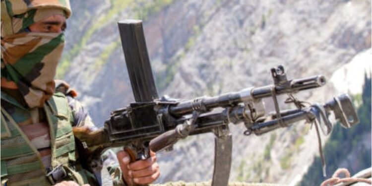 ಕಾಶ್ಮೀರದಲ್ಲಿ ಉಗ್ರರ ಅಟ್ಟಹಾಸ; ಸೇನಾ ಕಾರ್ಯಾಚರಣೆಯಲ್ಲಿ ಓರ್ವನ ಹತ್ಯೆ