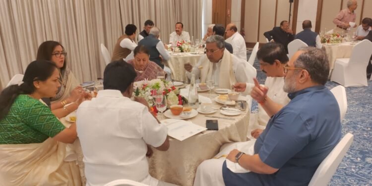 ಕಾವೇರಿ ಸಂಕಷ್ಟ; ದೆಹಲಿಯಲ್ಲಿ ಸಂಸದರೊಂದಿಗೆ ಸಿಎಂ ಕಾರ್ಯತಂತ್ರ