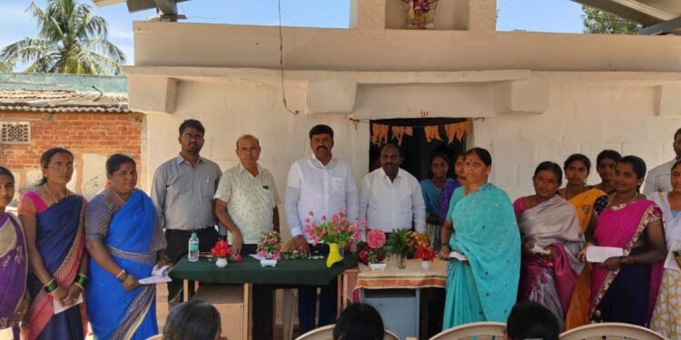 ದೊಡ್ಡಬಳ್ಳಾಪುರ: ಲಿಂಗನಹಳ್ಳಿ ಡೇರಿ ಬಿಜೆಪಿ, ಜೆಡಿಎಸ್ ಬೆಂಬಲಿಗರ ತೆಕ್ಕೆಗೆ