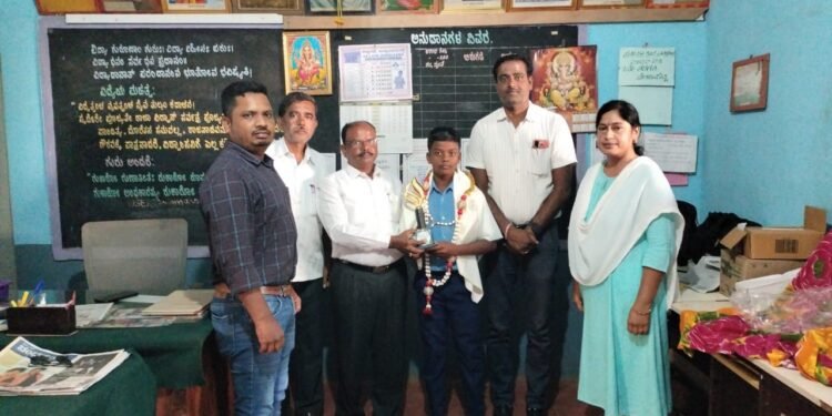 ಅಬಾಕಸ್: ರಾಷ್ಟ್ರೀಯ ಚಾಂಪಿಯನ್ ಆದ ಪೌರಕಾರ್ಮಿಕರ ಮಗ: ಸಾಧನೆಗೈದ ಸರ್ಕಾರಿ ಶಾಲಾ ಬಾಲಕ ವಸಂತ್