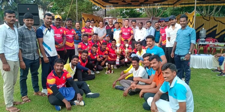 ಬ್ರ್ಯಾಂಡ್ ಮಂಗಳೂರು ಸೌಹಾರ್ದ ಕ್ರಿಕೆಟ್: ಪೊಲೀಸ್ ಆಯುಕ್ತರ ತಂಡ ಪ್ರಥಮ ಎಸ್ಪಿ ತಂಡ ದ್ವಿತೀಯ