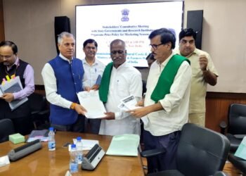 ಕಬ್ಬಿನ FRP ದರ ನಿಗದಿ ಮಾನದಂಡ ಬದಲಾಯಿಸಿ; CAPC ಸಭೆಯಲ್ಲಿ ಆಗ್ರಹ