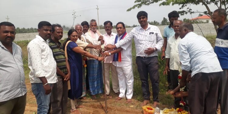 ವಾಸುದೇವನಹಳ್ಳಿ ಬಳಿ ಚೆಕ್ ಡ್ಯಾಂ ನಿರ್ಮಾಣ: ಗುದ್ದಲಿ ಪೂಜೆ