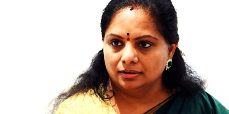 ತೆಲಂಗಾಣದಲ್ಲಿ ಭರ್ಜರಿ ಮತದಾನ; BRS ನಾಯಕಿ ಕವಿತಾ ವಿರುದ್ಧ ನೀತಿ ಸಂಹಿತೆಯ ಉಲ್ಲಂಘನೆ ದೂರು