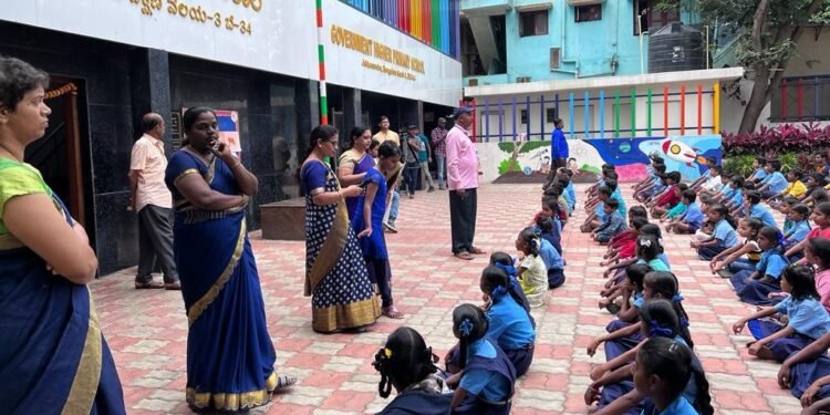 ಖಾಸಗಿ ಹೈಟೆಕ್ ಸ್ಕೂಲ್’ಗಳನ್ನೂ ನಾಚಿಸುವಂತಿದೆ BTM ಲೇಔಟ್’ನ ಸರ್ಕಾರಿ ಶಾಲೆಗಳು..ಈ ಬಗ್ಗೆ ಜಯದೇವ ಹೃದ್ರೋಗ ಸಂಸ್ಥೆಯ ನಿರ್ದೇಶಕ ಡಾ.ಮಂಜುನಾಥ್ ಅವರ ಮನದಾಳದ ಮಾತು ಹೀಗಿದೆ…