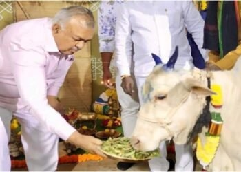 ರಾಮಲಿಂಗ ರೆಡ್ಡಿಯವರಿಗೆ ಉನ್ನತ ಅಧಿಕಾರ ಸಿಗಲಿ.. ದೀಪಾವಳಿ ಸಂದರ್ಭದಲ್ಲಿ ಪೇಜಾವರ ಶ್ರೀ ಆಶೀರ್ವಚನ..