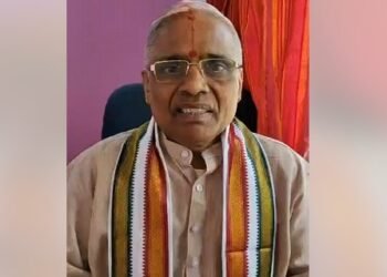 ಕನ್ನಡ ಪುರೋಹಿತನಿಗೆ ಸರ್ಕಾರದ ನೋಟಿಸ್; ತಸ್ತೀಕ್ ಮೊತ್ತ ಹಿಂದುರಿಗಿಸಲು ತಾಕೀತು