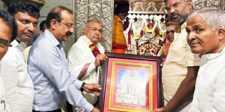ಸವದತ್ತಿ ಯಲ್ಲಮ್ಮ ದೇವಸ್ಥಾನ ಸಮಗ್ರ ಅಭಿವೃದ್ಧಿಗೆ ಮಾಸ್ಟರ್ ಫ್ಲ್ಯಾನ್; ಸಚಿವ ರಾಮಲಿಂಗರೆಡ್ಡಿ ಘೋಷಣೆ