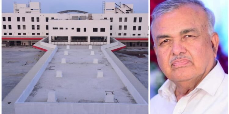 ಕಲ್ಪತರು ನಾಡಿನಲ್ಲಿ ಸುಸಜ್ಜಿತ ಬಸ್ ನಿಲ್ದಾಣ; ಮೊದಲ ಹಂತ ಉದ್ಘಾಟನೆ.. ಜನರ ನಿರೀಕ್ಷೆಗೆ ತಕ್ಕಂತೆ ವ್ಯವಸ್ಥೆ ಎಂದ ಸಾರಿಗೆ ಮಂತ್ರಿ