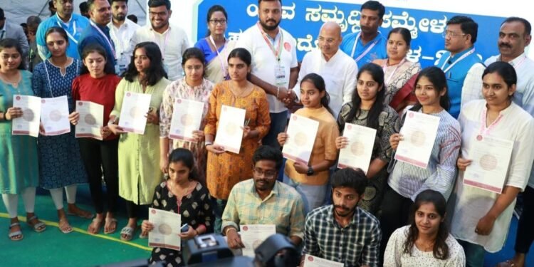ಬೆಂಗಳೂರು ಉದ್ಯೋಗ ಮೇಳದಲ್ಲಿ 9,651 ಮಂದಿಗೆ ನೇರ ಉದ್ಯೋಗ: ಕಲಬುರಗಿ, ಮೈಸೂರು, ಬೆಳಗಾವಿಯಲ್ಲೂ ಉದ್ಯೋಗ ಮೇಳಕ್ಕೆ ನಿರ್ಧಾರ