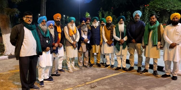 ಅನ್ನದಾತರ ಸಮಾಧಾನಕ್ಕೆ 5 ವರ್ಷಗಳ ಒಪ್ಪಂದ; ಕೇಂದ್ರದ ಪ್ರಸ್ತಾಪ ಬಗ್ಗೆ ರೈತರ ಚರ್ಚೆ