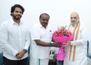 ಲೋಕಸಭೆ ಚುನಾವಣೆ ಸೀಟು ಹಂಚಿಕೆ ಸರ್ಕಸ್; ಕುಮಾರಸ್ವಾಮಿ ಅಮಿತ್ ಶಾ ಭೇಟಿ