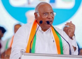 ಮಂಗಳೂರಿನಲ್ಲಿ ಕಾಂಗ್ರೆಸ್ ಶಕ್ತಿ ಪ್ರದರ್ಶನ; ‘ಕೈ’ ನಾಯಕರಲ್ಲಿ ಕರಾವಳಿ ಗೆಲ್ಲುವ ರಣೋತ್ಸಾಹ