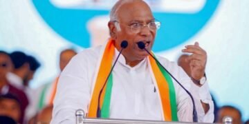 ಮಂಗಳೂರಿನಲ್ಲಿ ಕಾಂಗ್ರೆಸ್ ಶಕ್ತಿ ಪ್ರದರ್ಶನ; ‘ಕೈ’ ನಾಯಕರಲ್ಲಿ ಕರಾವಳಿ ಗೆಲ್ಲುವ ರಣೋತ್ಸಾಹ