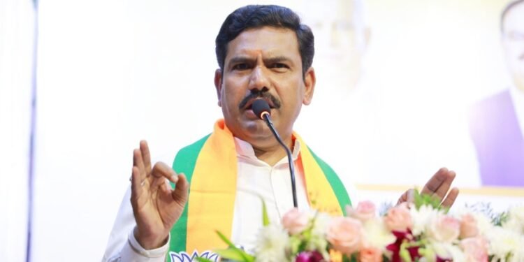 ಕರ್ನಾಟಕದಲ್ಲಿ ಕಾಂಗ್ರೆಸ್ ಸರ್ಕಾರ ಬೀಳಿಸುವ ಉದ್ದೇಶ ನಮ್ಮಲ್ಲಿಲ್ಲ; ವಿಜಯೇಂದ್ರ