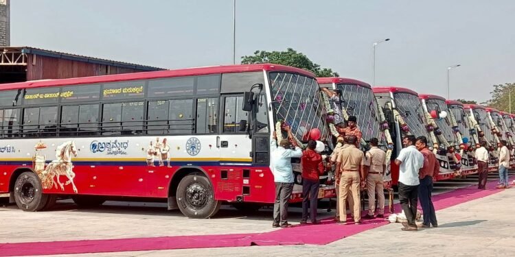 ಬಯಲುಸೀಮೆ ಜಿಲ್ಲೆಯ ಕನಸಿನ ಬಸ್ ನಿಲ್ದಾಣ ಲೋಕಾರ್ಪಣೆ; KSRTC-ಸ್ಮಾರ್ಟ್ ಸಿಟಿ ಸಹಭಾಗಿತ್ವದ ದಾವಣಗೆರೆಯ ಸುಸಜ್ಜಿತ ಬಸ್ ಸ್ಟಾಂಡ್ ಹೇಗಿದೆ ಗೊತ್ತಾ?