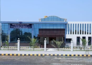 ಹಲವು ವೈಶಿಷ್ಟ್ಯಗಳ ಕೇಂದ್ರ ಧಾರವಾಡ (ಪೂರ್ವ) RTO ಕಚೇರಿ ; ರಾಜ್ಯದ್ಯಾಂತ ಸಾರಿಗೆ ಕಚೇರಿಗಳ ವಿಕೇಂದ್ರೀಕರಣಕ್ಕೆ ಪ್ರಾಮುಖ್ಯತೆ