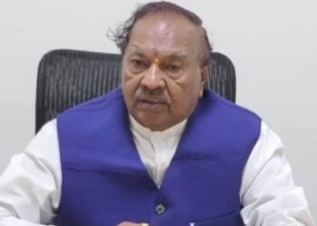 ‘ಹಿಂದೂತ್ವ ಉಳಿಯಬೇಕು, ರಾಜ್ಯ ಬಿಜೆಪಿ ಅಪ್ಪ-ಮಕ್ಕಳಿಂದ ಮುಕ್ತವಾಗಬೇಕು’; ಬಿಜೆಪಿಯಲ್ಲಿ ಸಂಚಲನ ಸೃಷ್ಟಿಸಿದ ಈಶ್ವರಪ್ಪ ಪ್ರಣಾಳಿಕೆ