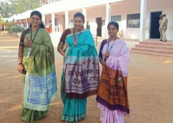 ‘ಚುನಾವಣಾ ಪರ್ವ ದೇಶದ ಗರ್ವ’; ವಿಭಿನ್ನ ಗೆಟಪ್’ನಲ್ಲಿ ಅಧಿಕಾರಿಗಳು..