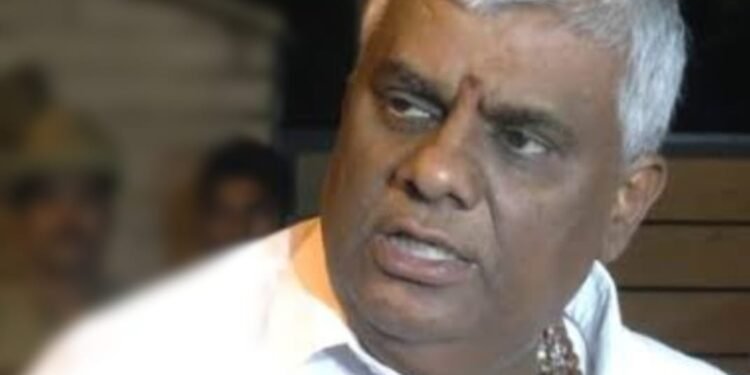 ಮಹಿಳೆ ಅಪಹರಣ ಪ್ರಕರಣ; ಮಾಜಿ ಸಚಿವ ಹೆಚ್.ಡಿ.ರೇವಣ್ಣ ಬಂಧನ