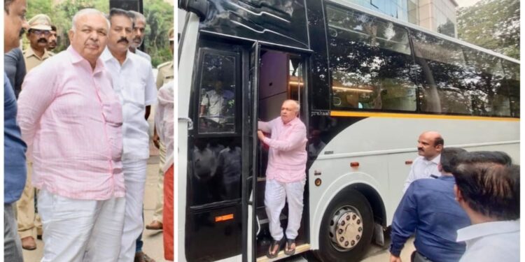 ಪ್ರಯಾಣಿಕರನ್ನು ಹೊತ್ತು ಸಾಗುವ ವಿನೂತನ ‘ಪಲ್ಲಕ್ಕಿ’; ಬರೋಬ್ಬರಿ 13.5 ಮೀ ಉದ್ದದ ಹವಾ ನಿಯಂತ್ರಿತ ಸ್ಲೀಪರ್ ಬಸ್ ಪರಿವೀಕ್ಷಿಸಿ ‘ಹೈಕ್ಲಾಸ್’ ಎಂದ ರಾಮಲಿಂಗಾ ರೆಡ್ಡಿ