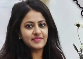 ಪಿಸ್ತೂಲ್ ಹಿಡಿದು ರೈತರಿಗೆ ಬೆದರಿಕೆ ಆರೋಪ; ಐಎಎಸ್ ಅಧಿಕಾರಿ ಕುಟುಂಬದ ವಿರುದ್ದ ಕೇಸ್