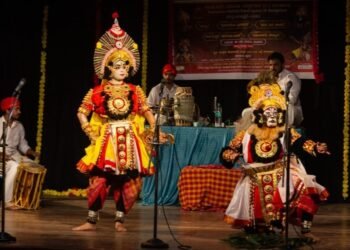 ‘ಯಕ್ಷಗಾನ ಉತ್ಸವ-2024’: ತಾಳಮದ್ದಳೆಯಲ್ಲಿ ಆಂಜನೇಯ ಪಾತ್ರಧಾರಿಯಾಗಿ ಗಮನಸೆಳೆದ IPS ಅಧಿಕಾರಿ ಧರಣೀದೇವಿ