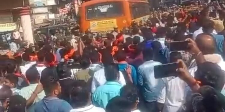 ಪ್ರಚೋದನಾಕಾರಿ ಹೇಳಿಕೆಯ ಪ್ರತಿಧ್ವನಿ; ಬಂಟ್ವಾಳ ಬಳಿ ಹಿಂದೂ ಕಾರ್ಯಕರ್ತರಿಂದ ದಿಢೀರ್ ‘ಬಿ.ಸಿ.ರೋಡ್ ಚಲೋ’; ಪರಿಸ್ಥಿತಿ ನಿಯಂತ್ರಿಸಲು ಪೊಲೀಸ್ ಪರದಾಟ