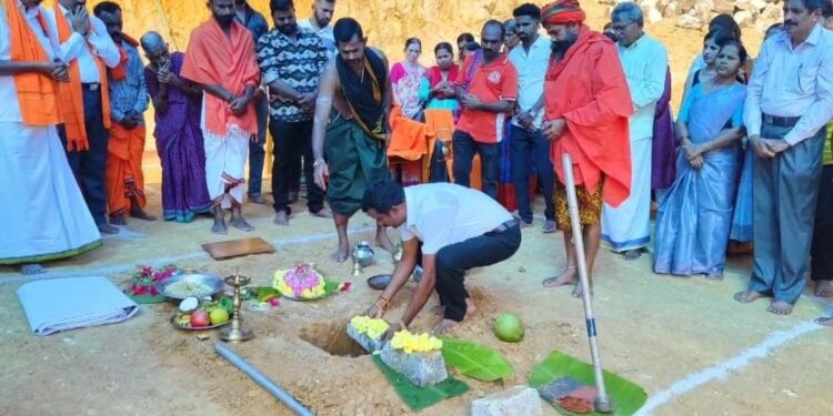 ನಾಡಿನ ಹಿತಕ್ಕಾಗಿ ಈ ಯುವಕರದ್ದು ಸದ್ದಿಲ್ಲದೆ ಸೇವಾ ಕಾರ್ಯ; ಬೆಳ್ತಂಗಡಿ ‘ವೀರ ಕೇಸರಿ’ ಯುವಕರಿಂದ ‘8ನೇ ಆಸರೆ ಮನೆ’ ಕೊಡುಗೆ