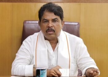 ಹಸುಗಳ ಕೆಚ್ಚಲು ಕೊಯ್ದ ಘಟನೆಯ ಹಿಂದೆ ಇರುವವರನ್ನು ಪೊಲೀಸರು ಪತ್ತೆ ಮಾಡಲಿ: ಆರ್.ಅಶೋಕ ಆಗ್ರಹ