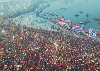 ಪ್ರಯಾಗ್‌ರಾಜ್‌ನಲ್ಲಿ ಮಹಾಕುಂಭ; ಭಕ್ತಕೋಟಿ ಭವ್ಯ ಆಧ್ಯಾತ್ಮಿಕ ಸ್ವಾಗತ ನೀಡಿದ ಯೋಗಿ