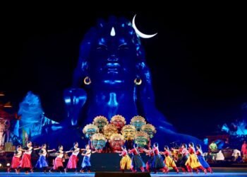 ಭಕ್ತಿ ವೈಭವ, ಸಾಂಸ್ಕೃತಿಕ ಸಂಭ್ರಮಕ್ಕೂ ಸಾಕ್ಷಿಯಾದ ಇಶಾ ‘ಶಿವರಾತ್ರಿ’