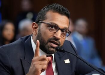 ವಿಶ್ವದ ಪ್ರಭಾವಿ ತನಿಖಾ ಸಂಸ್ಥೆ FBIಗ ಮುಖ್ಯಸ್ಥರಾಗಿ ಭಾರತ ಮೂಲದ ಕಾಶ್ ಪಟೇಲ್ ನೇಮಕ