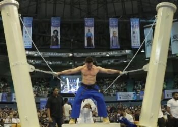 ಭಾರತೀಯನಿಂದ ಗಿನ್ನೆಸ್ ದಾಖಲೆ: ಅತೀ ಹೆಚ್ಚು ಹೊತ್ತು ‘ಹರ್ಕ್ಯುಲಸ್ ಪಿಲ್ಲರ್’ ಹಿಡಿದುಟ್ಟುಕೊಂಡ ಖರಡಿ