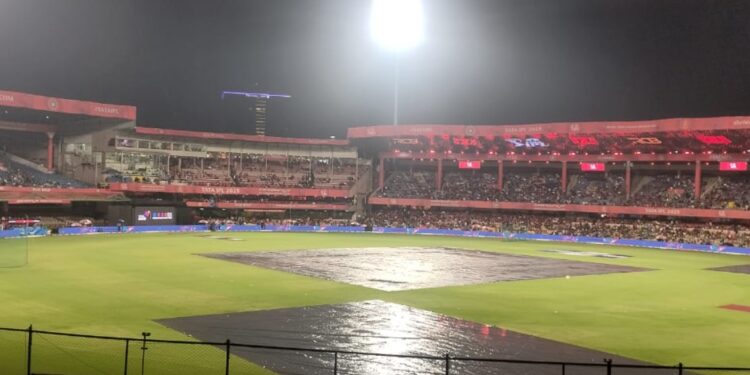ತವರಿನಲ್ಲಿ ಮೂರನೇ ಸೋಲುಂಡ RCB.. IPLಅಂಕಪಟ್ಟಿಯಲ್ಲಿ 2ನೇ ಸ್ಥಾನಕ್ಕೆ ಜಿಗಿದ ಪಂಜಾಬ್ ಕಿಂಗ್ಸ್