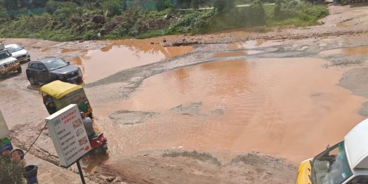 ಮಳೆಯಿಂದ ಅಧ್ವಾನ; ಸರ್ಕಾರದ ವಿರುದ್ಧ ಬೆಂಗಳೂರು ಜನರ ಹಿಡಿಶಾಪ