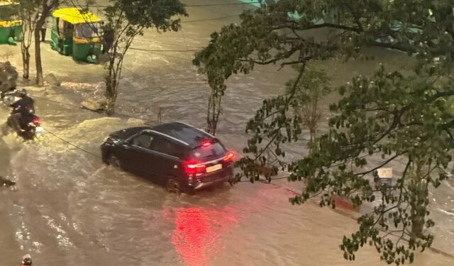 ಮಳೆಯಿಂದ ಅಧ್ವಾನ; ಸರ್ಕಾರದ ವಿರುದ್ಧ ಬೆಂಗಳೂರು ಜನರ ಹಿಡಿಶಾಪ