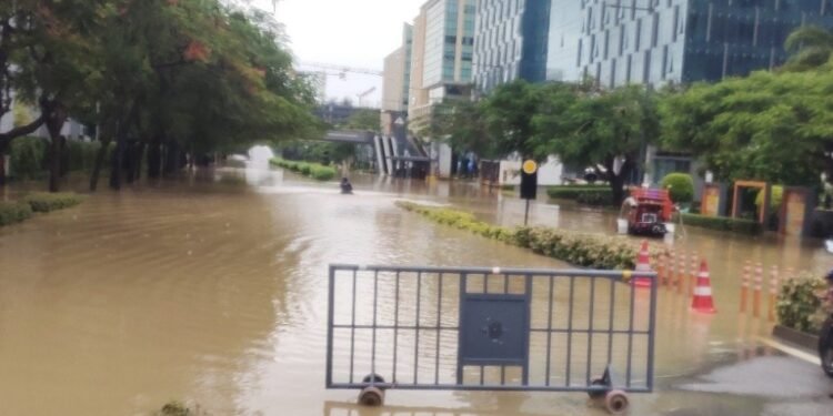 ಮಳೆಯಿಂದ ಅಧ್ವಾನ; ಸರ್ಕಾರದ ವಿರುದ್ಧ ಬೆಂಗಳೂರು ಜನರ ಹಿಡಿಶಾಪ