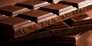 ಅಧಿಕ ರಕ್ತದೊತ್ತಡ? ಡಾರ್ಕ್ ಚಾಕೊಲೇಟ್, ಟೀ ಸಹಾಯ ಮಾಡಬಹುದು ಎಂದು ಅಧ್ಯಯನ ಹೇಳುತ್ತದೆ