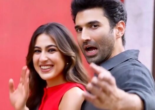 ಇಡ್ಲಿ, ದೋಸೆ ತಿನ್ನುತ್ತಾ.. ಬೆಂಗಳೂರಲ್ಲಿ ಸಾರಾ ಅಲಿ ಖಾನ್, ಆದಿತ್ಯ ರಾಯ್ ಕಪೂರ್