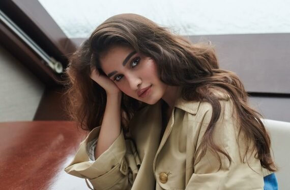 ‘ಸೈಯಾರಾ’ ಚಿತ್ರಕ್ಕೆ ರಶಾ ಥಡಾನಿಯ ಮೆಚ್ಚುಗೆ; ನಾಯಕ ಜೋಡಿಗೆ ಶ್ಲಾಘನೆ