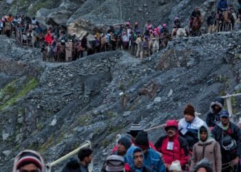 ಅಮರನಾಥ ಯಾತ್ರೆ: ಮೊದಲ ದಿನವೇ 12,300 ಆಸ್ತಿಕರಿಂದ ದರ್ಶನ