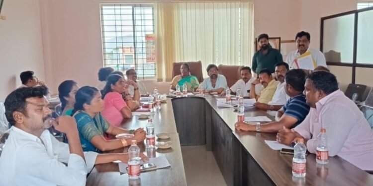 ಹನೂರು: ಕುಡಿಯುವ ನೀರು ಹಾಗೂ ರಸ್ತೆ ಅಭಿವೃದ್ಧಿ ಕಾಮಗಾರಿಗಳಿಗೆ ಅಗತ್ಯ ಕ್ರಮ