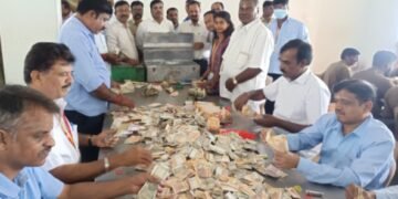 ಆಷಾಢ ಸಂಭ್ರಮ; ಮಲೆ ಮಹದೇಶ್ವರಸ್ವಾಮಿ ದರ್ಶನ ಪಡೆದ ಕೇಂದ್ರ ಸಚಿವ ಸೋಮಣ್ಣ