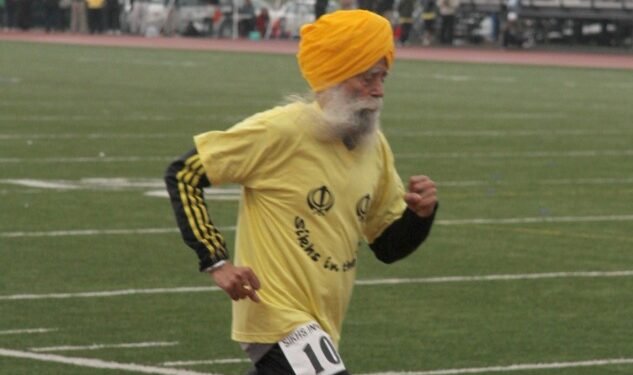 ಶತಾಯುಷಿ ಮ್ಯಾರಥಾನ್ ಓಟಗಾರ ಫೌಜಾ ಸಿಂಗ್ ಇನ್ನಿಲ್ಲ; ರಸ್ತೆ ಅಪಘಾತದಲ್ಲಿ ವಿಧಿವಶ